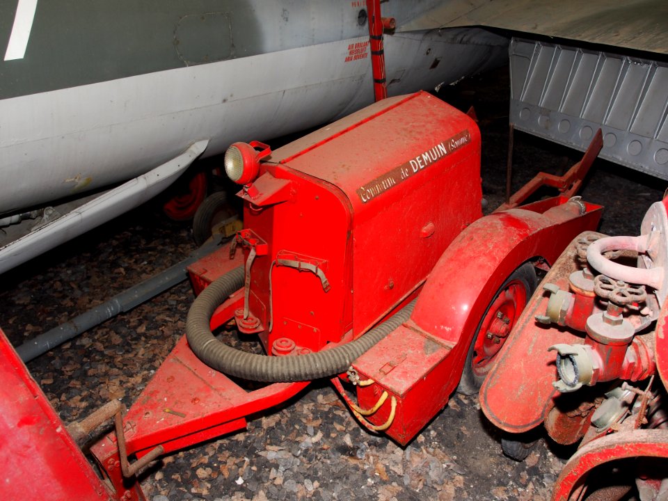 Commune dDemuin (Somme), Fire fighting pump trailer