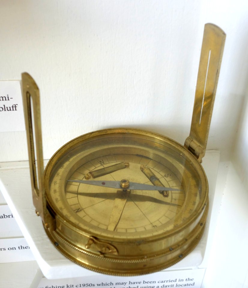 Compass by Smith & Son, London, brass, similar to those used in 1870 by US Coast Surveyors at Point Cabrillo - Point Cabrillo Light Museum - California - DSC01937