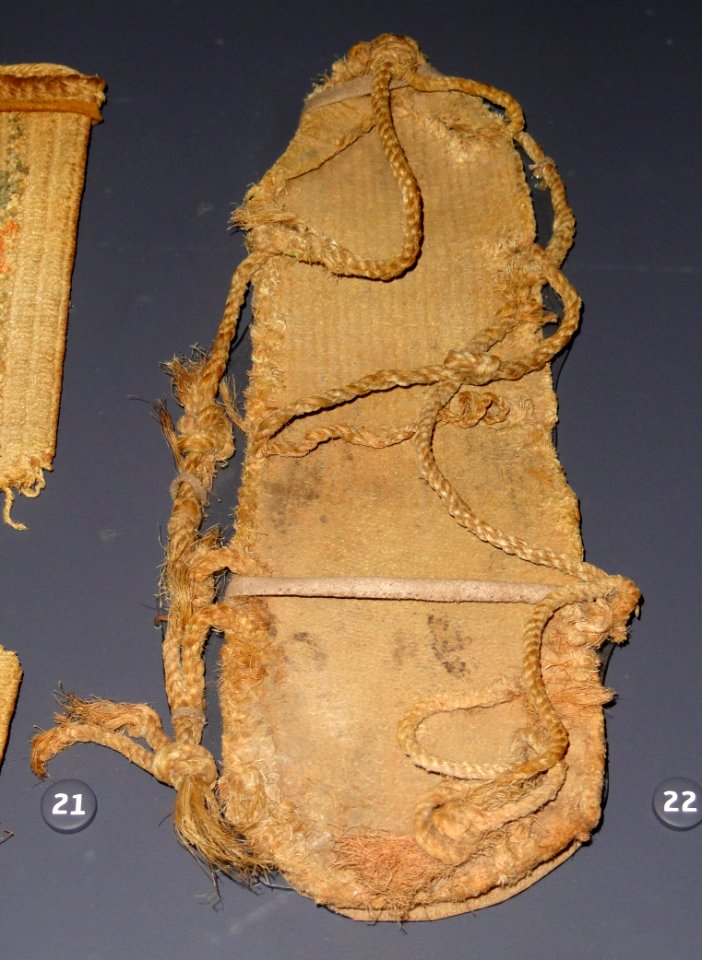 Composite-weave sandal, Basket Maker III, Sega at Sosa Canyon, Arizona, 500-700 AD, yucca cordage - Natural History Museum of Utah - DSC07392
