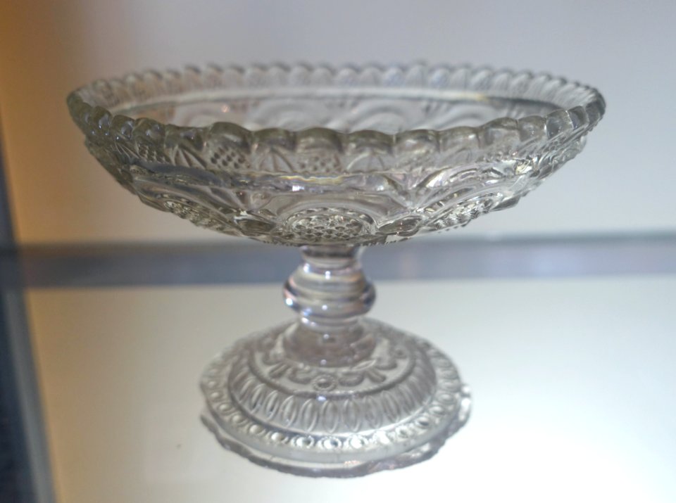 Compote, New England, 1830-1845, glass - Bennington Museum - Bennington, VT - DSC08884