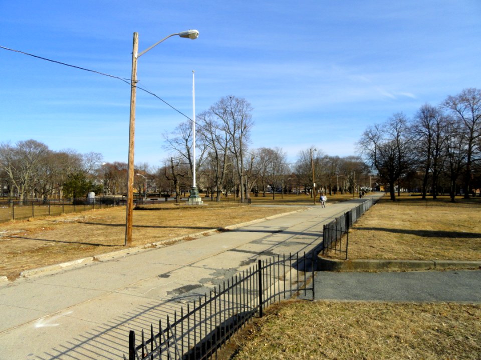 Compagnone Common - Lawrence, MA - DSC03578