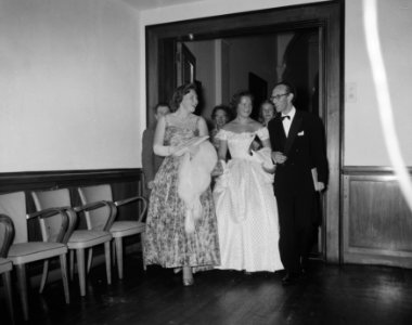 Concert van Maria Callas in het Concertgebouw te Amsterdam, Prinsessen Beatrix e, Bestanddeelnr 910-5163