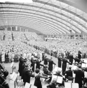 Concert van het Concertgebouworkest in de RAI Overzicht van de volle zaal, Bestanddeelnr 912-6094