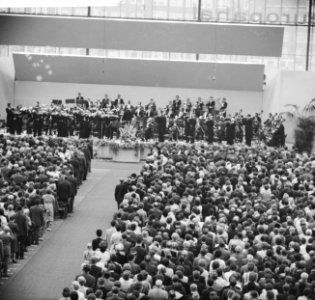 Concert van het Concertgebouworkest in de RAI Mensenmenigte, Bestanddeelnr 912-6088