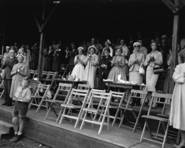 Concours hippique te Rotterdam prinsessen, Bestanddeelnr 909-8302