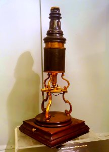 Compound microscope, Lisbon, before 1773 - Museu da Ciência da Universidade de Coimbra - University of Coimbra - Coimbra, Portugal - DSC09190