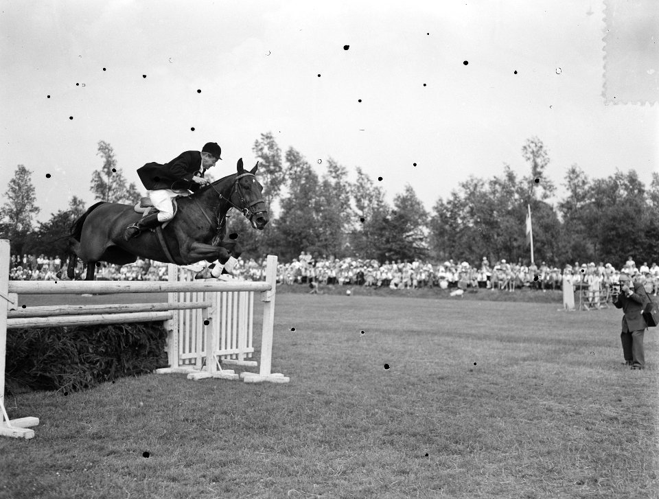 Concours Hippique Wolvega, J. J. Gruppelaar, Bestanddeelnr 907-2338