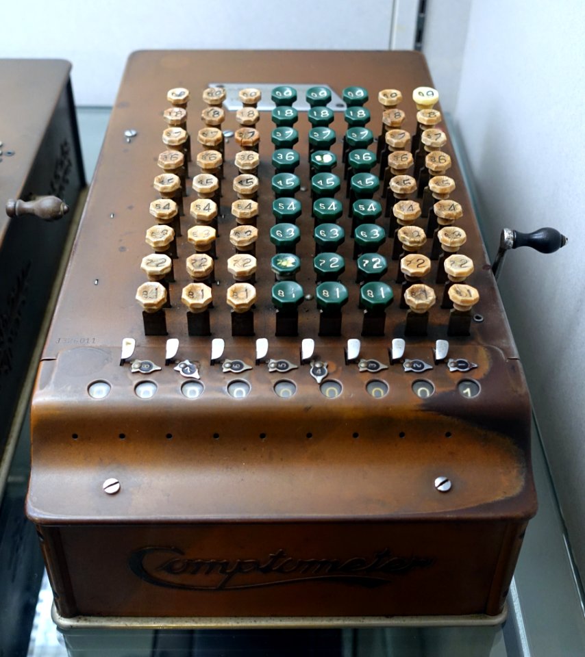 Comptometer adding machine - Ridai Museum of Modern Science, Tokyo - DSC07533