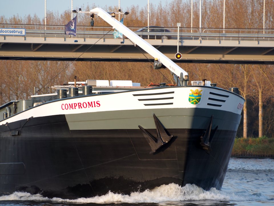 Compromis (ENI 2324640) at the Amsterdam-Rhine Canal, pic3