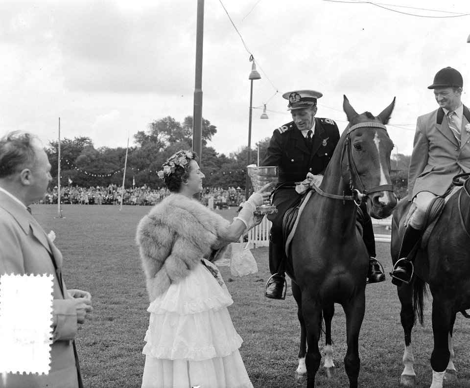 Concours Hippique Den Haag , winnaar Ltz. Schurens glasnegatef, Bestanddeelnr 906-6587