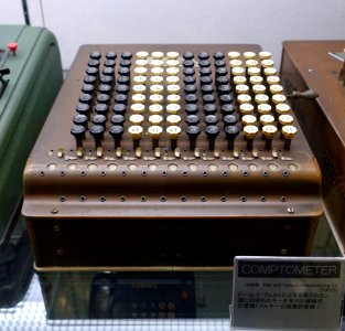 Comptometer adding machine - Ridai Museum of Modern Science, Tokyo - DSC07531