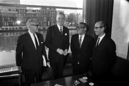 Conferentie van de Intergouvernementele Groep inzake Indonesie in Amstel Hotel A, Bestanddeelnr 923-0579
