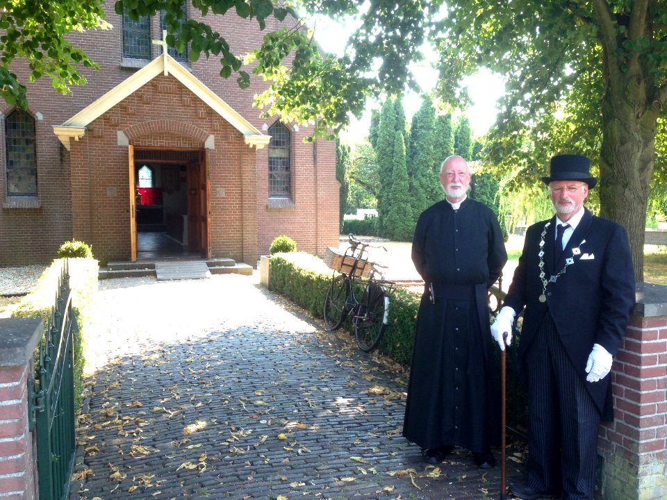 Compascumer Dagen 2018 pastoor en burgemeester