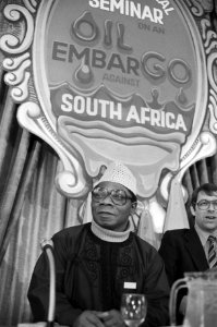 Conferentie Olieboycot Zuid Afrika in Amstelhotel Amsterdam BA Clark ( Vereni, Bestanddeelnr 930-7209