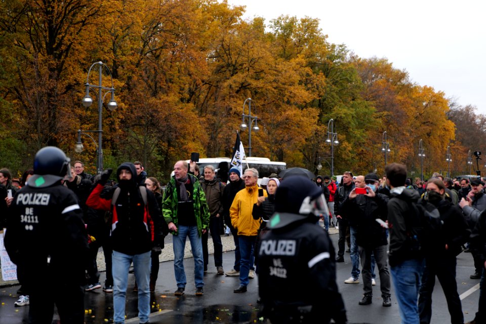 Conspiracist demonstration Berlin 2020-11-18 294