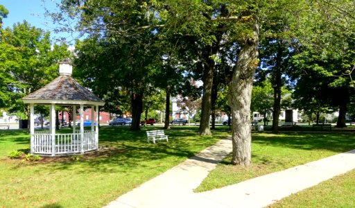 Common - Bradford, Massachusetts - DSC06259