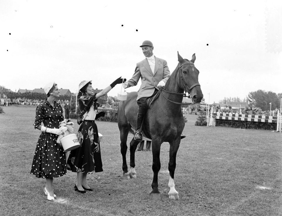 Concours Hippique t.g.v. 100 jaar Haarlemmermeer, Bestanddeelnr 907-2200