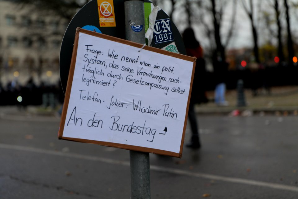 Conspiracist demonstration Berlin 2020-11-18 324