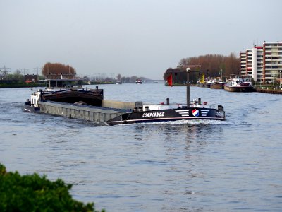 Confiance, ENI 02321403, Amsterdam-Rijn kanaal, pic1