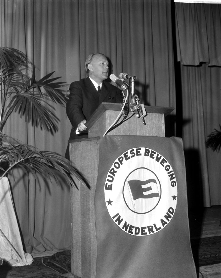 Conferentie Energie-voorziening in Europese Gemeenschap t Haarlem, Bestanddeelnr 918-1876