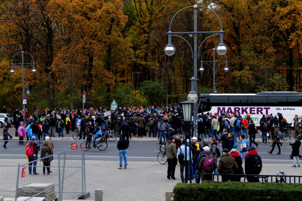 Conspiracist demonstration Berlin 2020-11-18 315