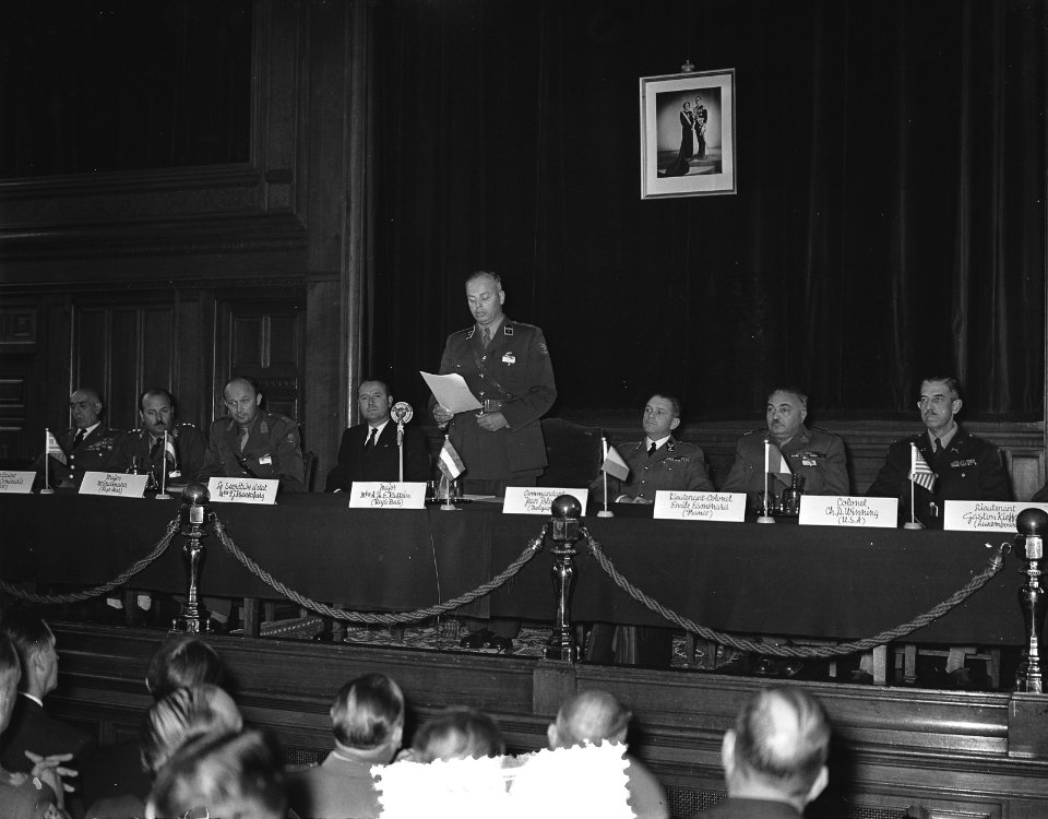 Congres reserve-officieren Amsterdam, bestuurstafel, Bestanddeelnr 907-3291