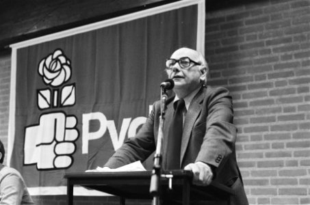 Conferentie Soc Welzijnspolitiek van PvdA in Amersfoort PvdA-fractievoorzitter, Bestanddeelnr 930-0255