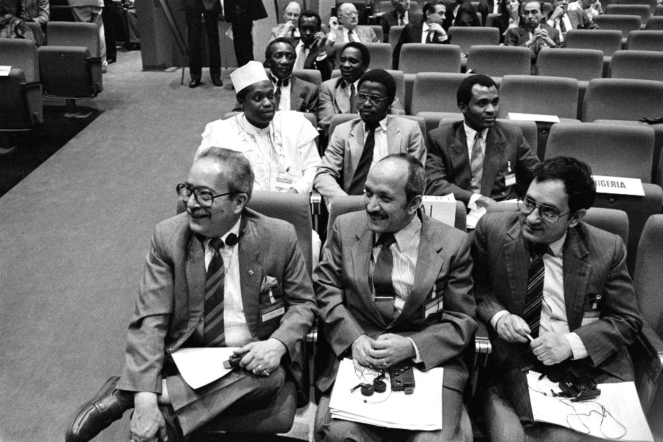 Conferentie over vrede en internationaal recht van niet-gebonden landen in Den H, Bestanddeelnr 934-4743
