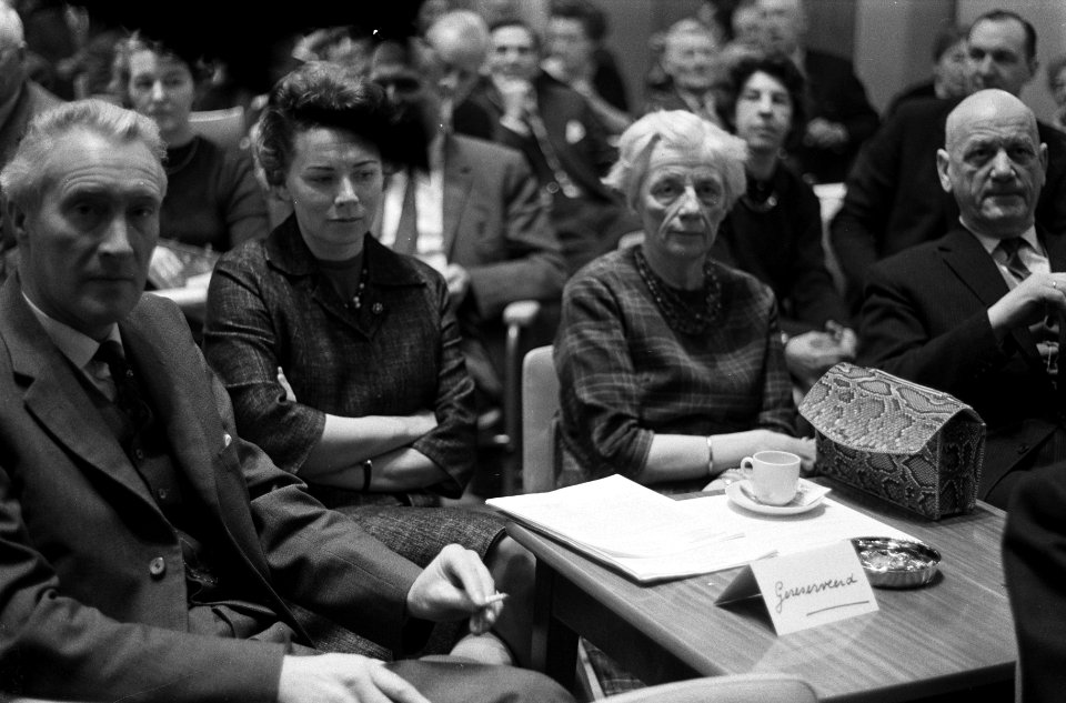 Conferentie VVD in Minervapaviljoen te Amsterdam,, links mevr. Van Someren-Downe, Bestanddeelnr 914-7545