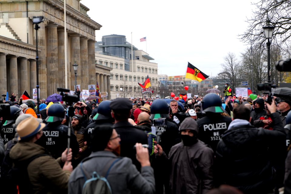 Conspiracist demonstration Berlin 2020-11-18 148