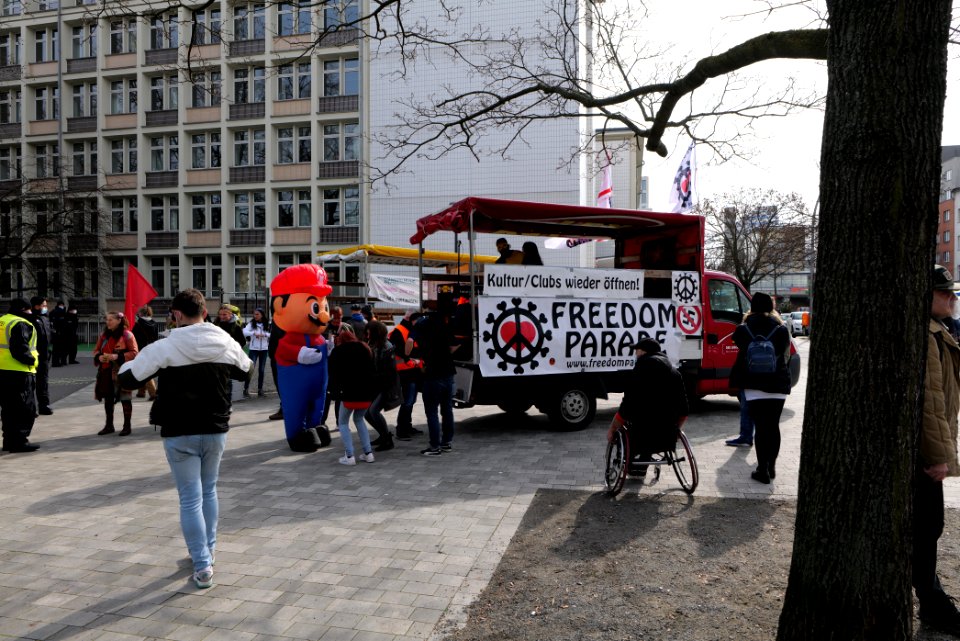 Conspiracist demonstration Berlin 2021-03-28 04