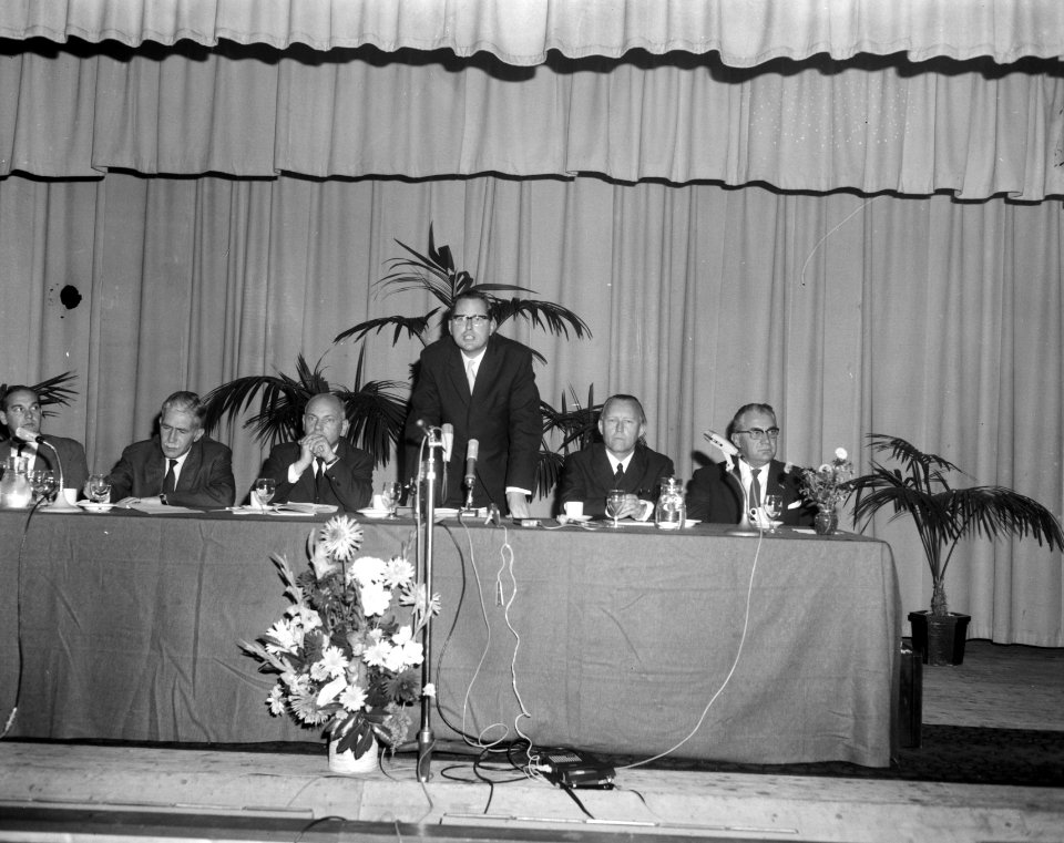 Conferentie Energie-voorziening in Europese Gemeenschap t Haarlem, Bestanddeelnr 918-1875
