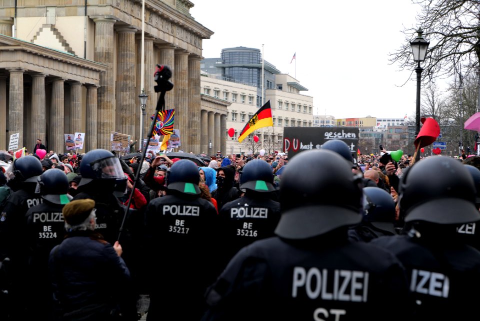 Conspiracist demonstration Berlin 2020-11-18 153