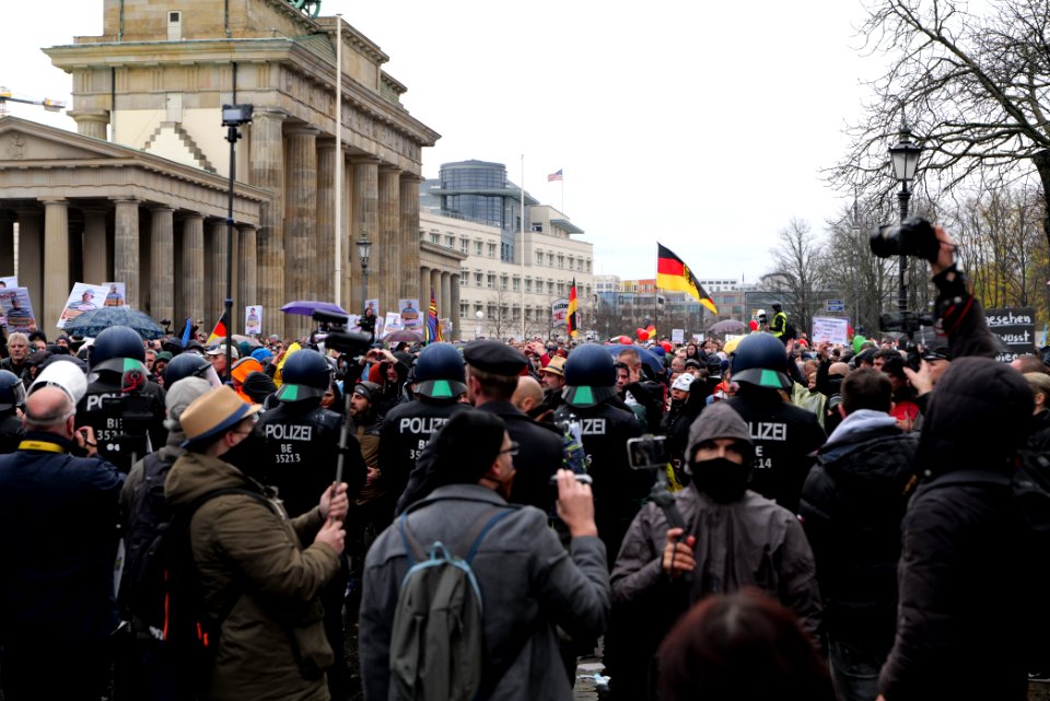 Conspiracist demonstration Berlin 2020-11-18 149