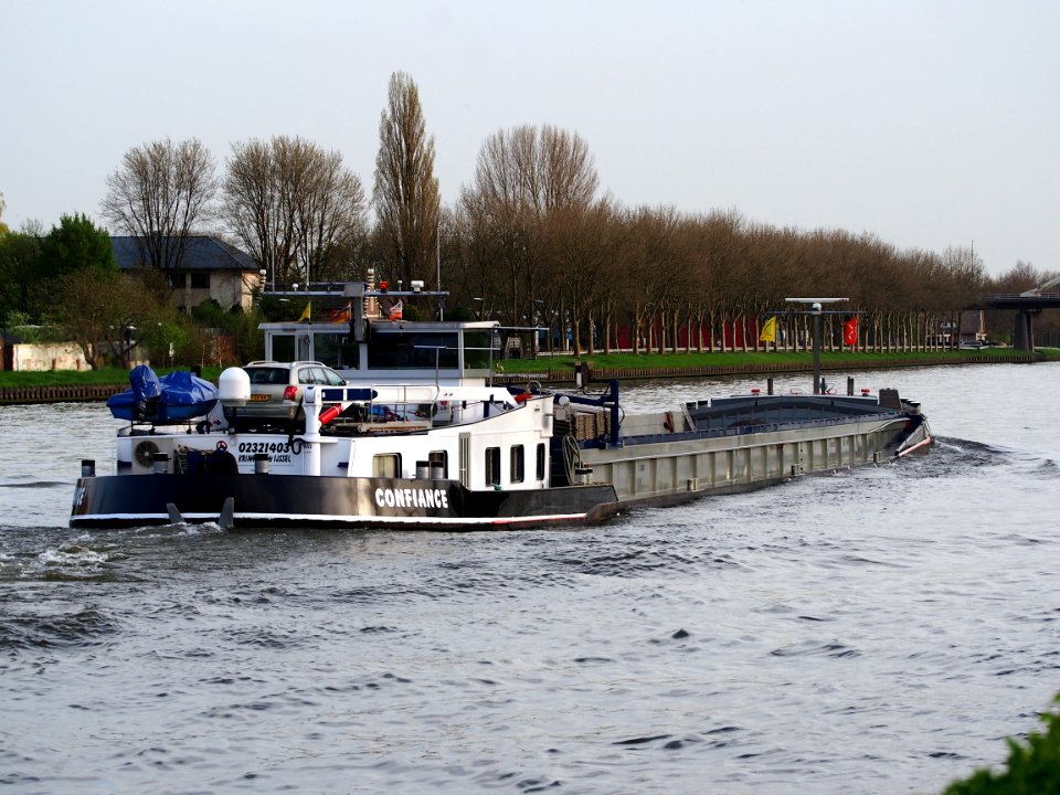 Confiance, ENI 02321403, Amsterdam-Rijn kanaal, pic3