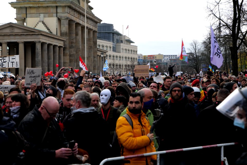 Conspiracist demonstration Berlin 2020-11-18 25