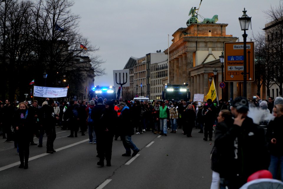 Conspiracist demonstration Berlin 2020-11-18 328