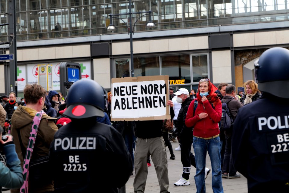 Conspiracist protest Berlin 2021-03-28 43