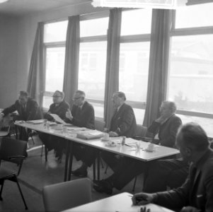 Conflict TV-musici in persconferentie P. te Nuyl voorzitter wergroep Amus NTS, J, Bestanddeelnr 914-7047