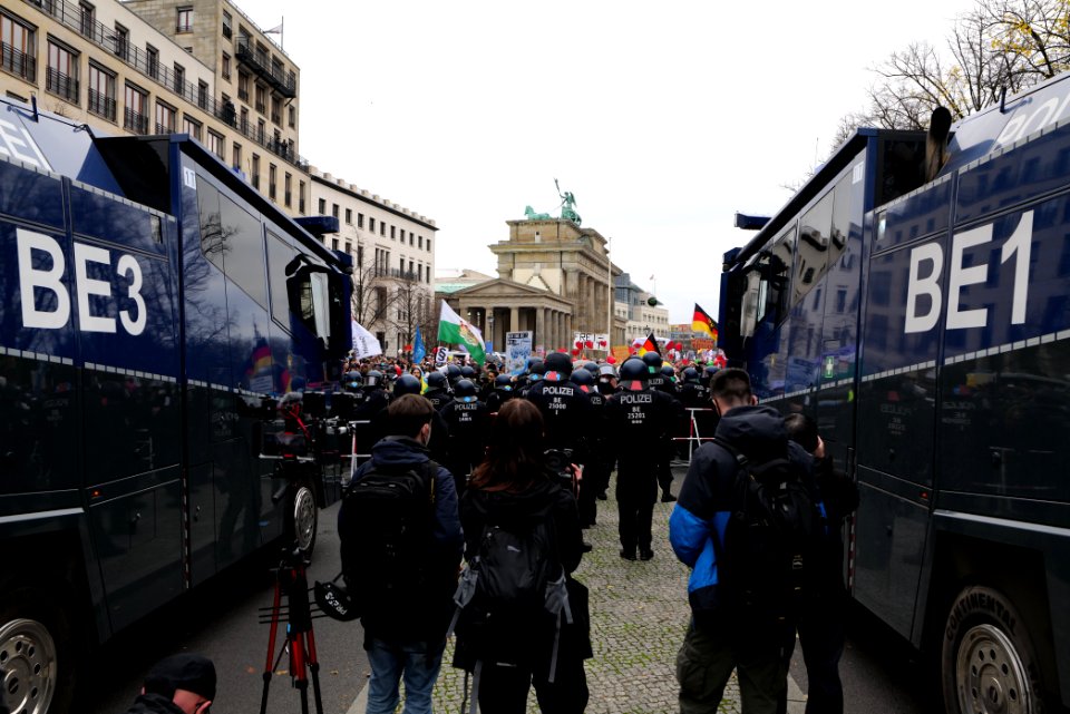 Conspiracist demonstration Berlin 2020-11-18 79
