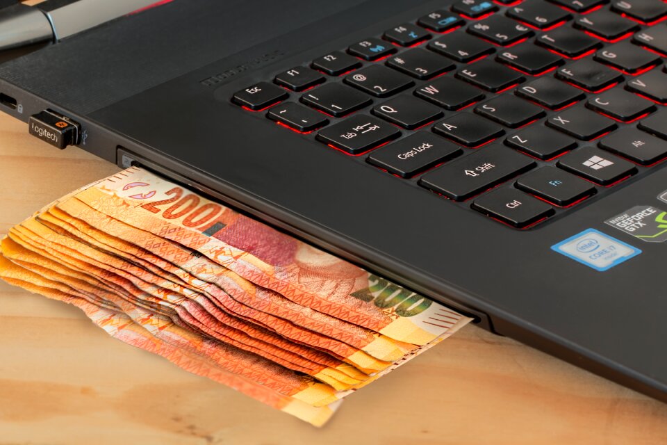E-commerce online money