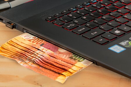 E-commerce online money photo