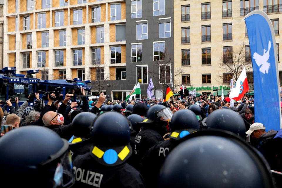 Conspiracist demonstration Berlin 2020-11-18 87