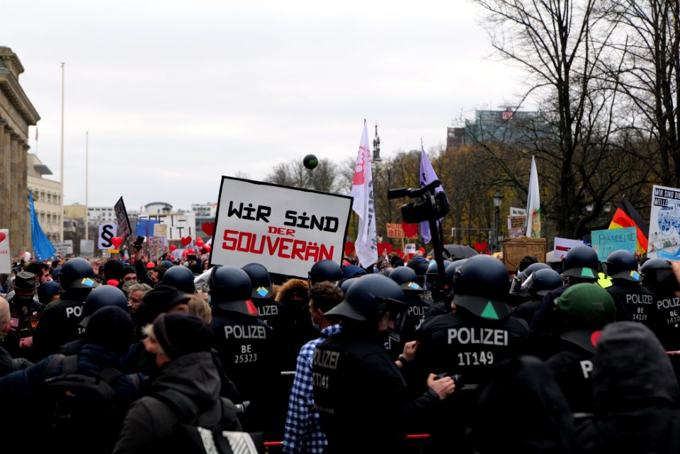 Conspiracist demonstration Berlin 2020-11-18 78