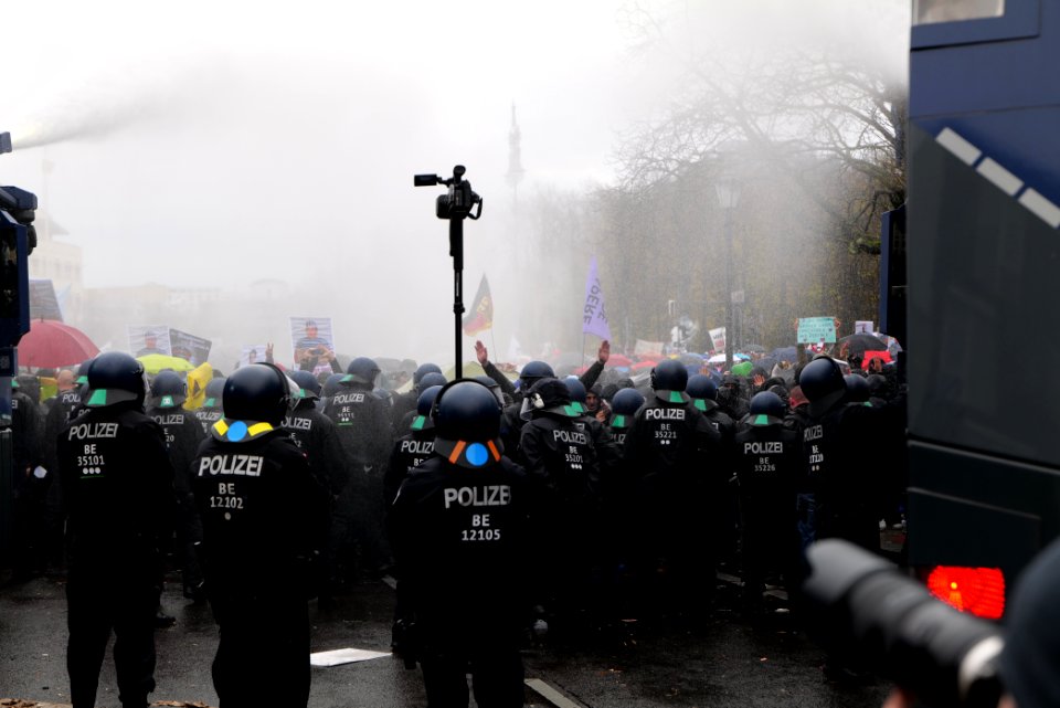 Conspiracist demonstration Berlin 2020-11-18 192