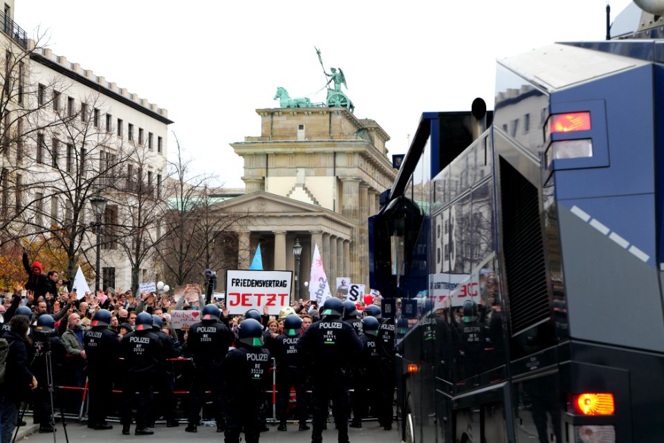 Conspiracist demonstration Berlin 2020-11-18 73