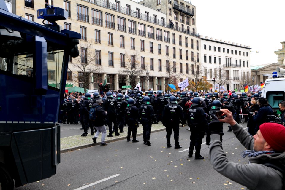 Conspiracist demonstration Berlin 2020-11-18 71