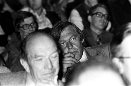 Congres D66 in Amsterdam Hans van Mierlo in de zaal, Bestanddeelnr 927-4663