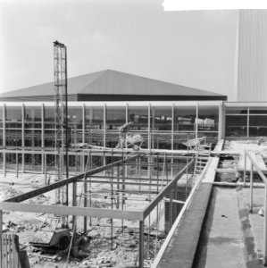 Congresgebouw nadert voltooiing naast RAI gebouw, Bestanddeelnr 916-3007