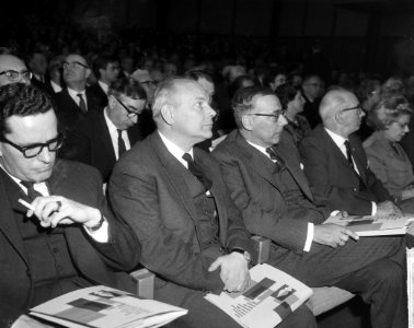 Congres Partij van de Arbeid , burgemeester Van Hall, Bestanddeelnr 917-5043